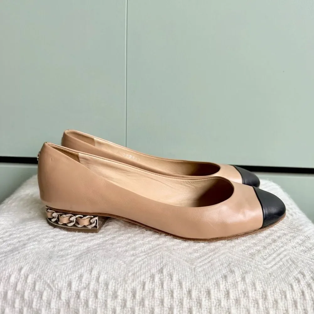 Chanel Beige/Black Leather Cap Toe Chain Ballet Flats Size US 6.5 / EU 37